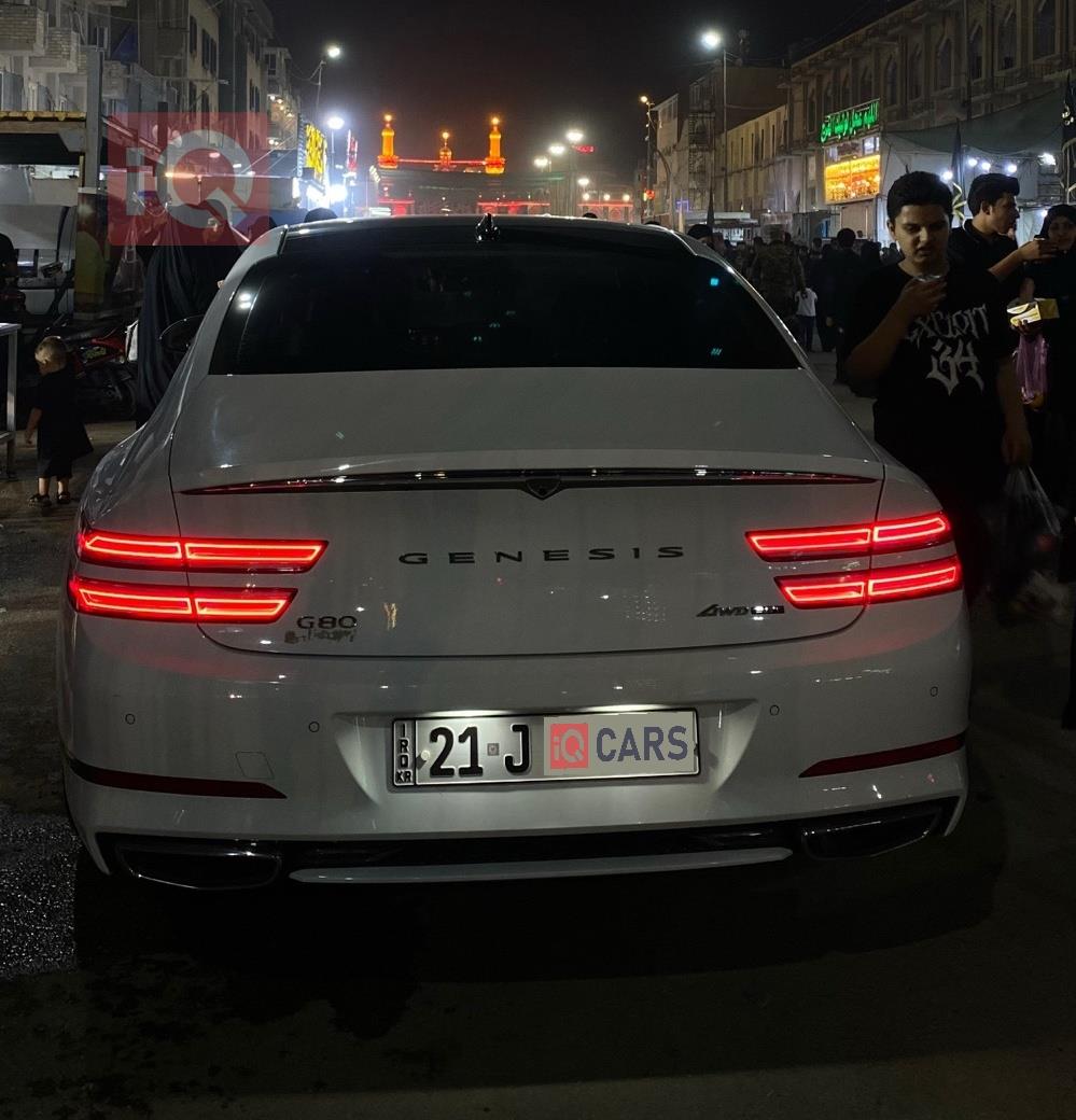 جێنسس G80